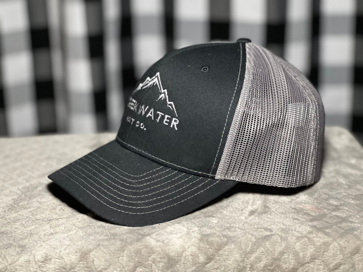 Hometown (Black/Charcoal)
